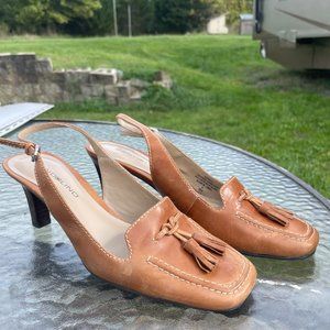 Bandolino Leather Sling Back BD Frida